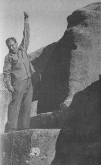 Per�, Sacsayhuam�n, Daeniken
                                      mide una piedra gigante