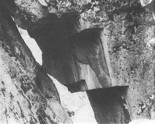 Bordes exactos en Sacsayhuam�n 01
                                  (p.276)