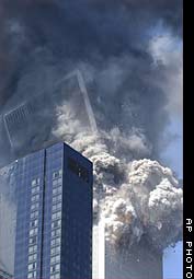 Ca�da
                        de la torre sur del WTC: La parte superior se
                        inclina hasta 22 grados