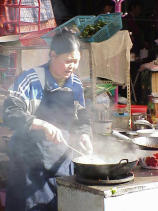 Wuhan: Strassenk�che f�r das
                                Mittagessen