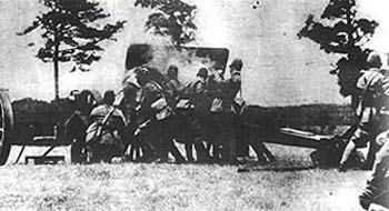 Marco-Polo-Br�cke mit Japans Kanonen
                          bombardiert