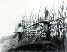 China 1937-1945: Bewachte Grenze zum
                          Niemandsland vor der Grossen Mauer