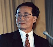 Harry Wu, Portrait, Ex-Lagerh�ftling im
                        chinesischen Gulag, Lager Laogai