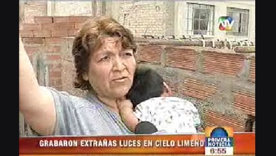 Bfo (Ufo) �ber Lima, 6. Januar 2011 (09), die
                  Zeugin Julia Guti�rrez gibt an, dass am Himmel von
                  Lima pro Jahr viele Bfos (Ufos) zu sehen sind,
                  Lichter, die leuchten und dann wieder verschwinden