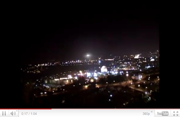 Bfo (Ufo)
                    �ber Jerusalem, 28.1.2011 (04), erhellt den
                    Tempelberg