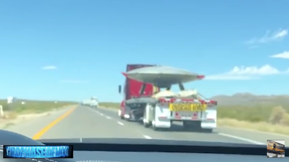 Meldung vom 5. Juli 2018:
                    Fliegende Untertasse auf Lkw bei Area 51 in Nevada
                    transportiert