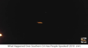 1.9.2018: UFO mit oranger
                      Lichterreihe �ber San Diego 07