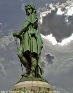 Vercingetorix
                          statue in Alise Ste Reine, C�te d'Or, Auxois