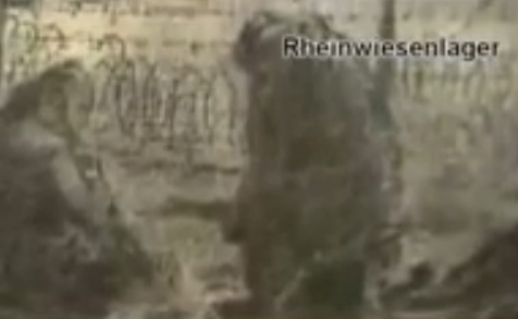 Rheinwiesenlager mit Gestalten und
                        Erdlöchern