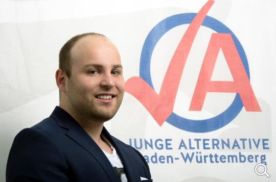 Markus
                      Frohnmaier von der AfD-Jugend spricht Klartext
                      gegen Islam, Muslimbr�der und das kriminelle
                      Saudi-Arabien