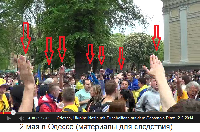 Sobornaja-Platz in Odessa am 2. Mai 2014, der
                    Nazi-Fhrer mit "Heil Ukraine"und
                    Hitlergrsse