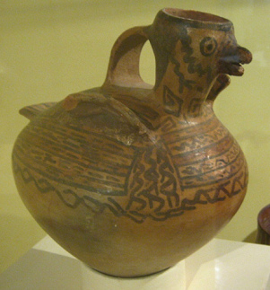Kanne der Chincha-Kultur in Peru in
                            Form eines Vogels