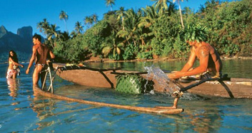 Tahiti, Kanu-Katamaran
