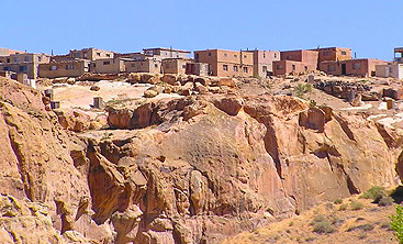 Das Acoma-Pueblo-Dorf "Sky City" im
                trockenen New Mexico