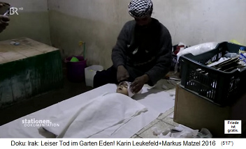 Laufend sterben Kinder im Irak - ein totes Kind (Kinderleiche) wird für das Begräbnis vorbereitet Laufend sterben Kinder im Irak - ein totes Kind (Kinderleiche) wird für das Begräbnis vorbereitet