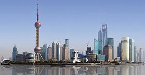 Shanghai, el horizonte (skyline) de una
                            ciudad que baja