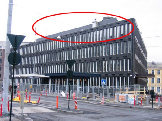 "US"-Botschaft in Oslo mit
                          Spionagekubus
